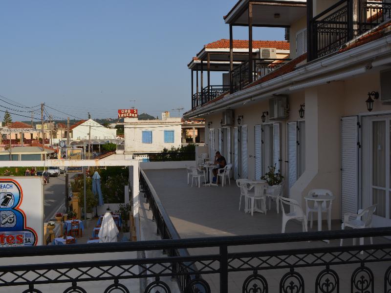 Montes Apartments & Studios Alykanas  Zewnętrze zdjęcie