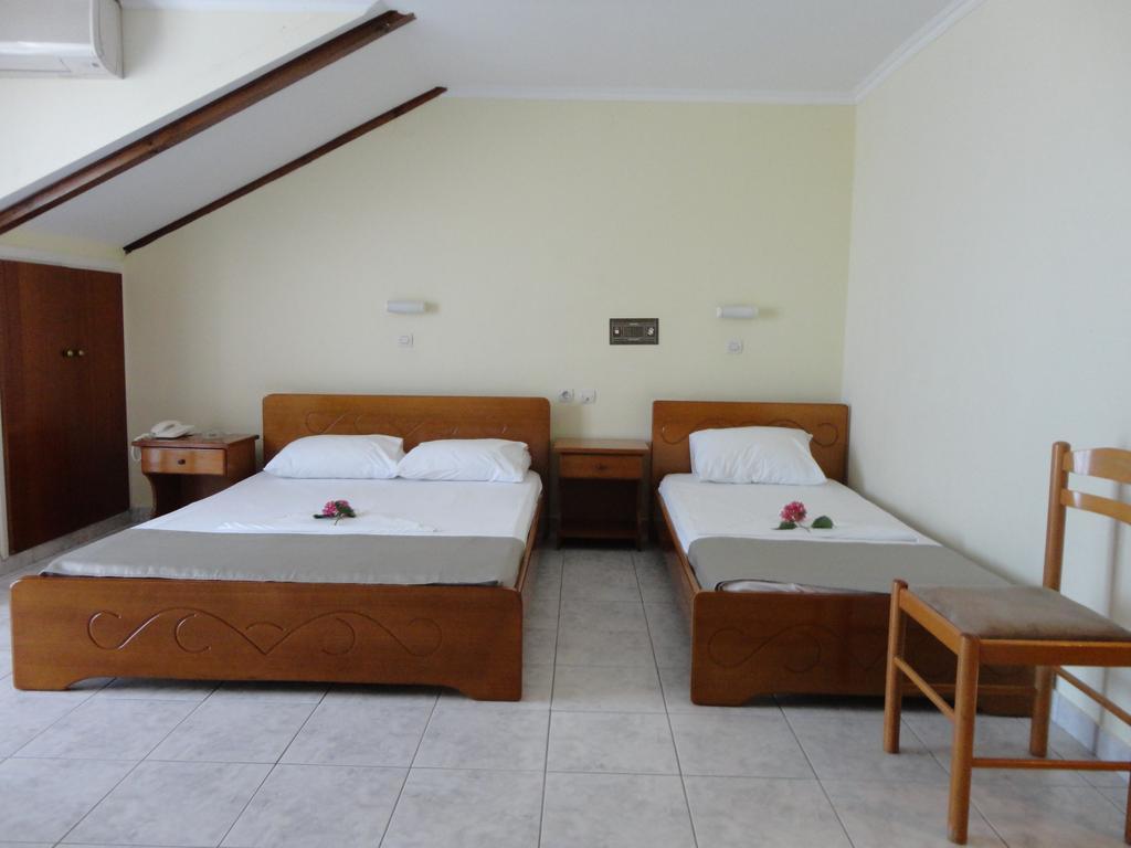 Montes Apartments & Studios Alykanas  Zewnętrze zdjęcie